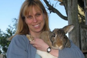 Debra Tacium est Co-propriétaire et fait partie de l'équipe à la Clinique vétérinaire des petits animaux de l'Estrie